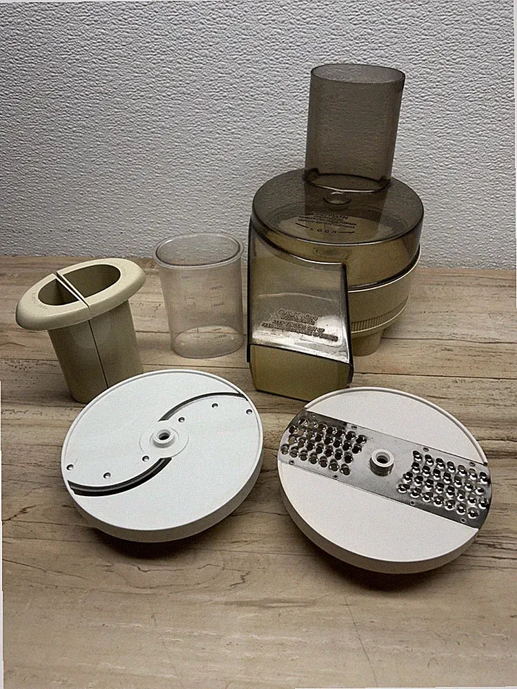 1980s Oster Regency Kitchen Center Food Processor Attachment With 2 Shred Blades
