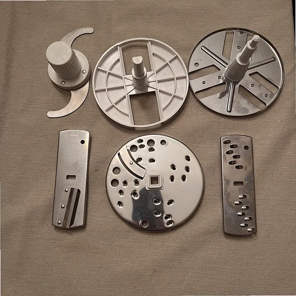 Black and Decker Quick-N-Easy FP-1200 Food Processor Accessories Lot Of 6