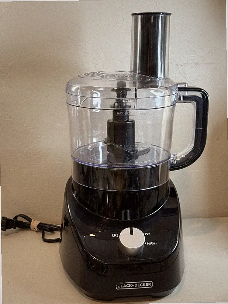 BLACK+DECKER 8-Cup Food Processor Black 450W Model FP4150 Chopper Blender