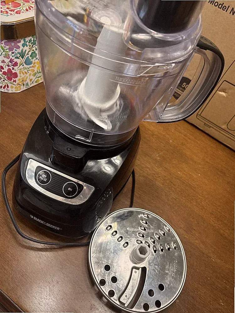 BLACK+DECKER 8-Cup Food Processor, FP1600B No Box + No pamphlet