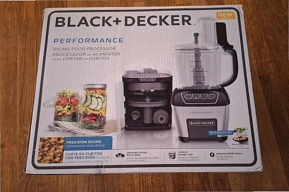 Black & Decker Food Processor 11 Cup Processor With Storage Case Brand New