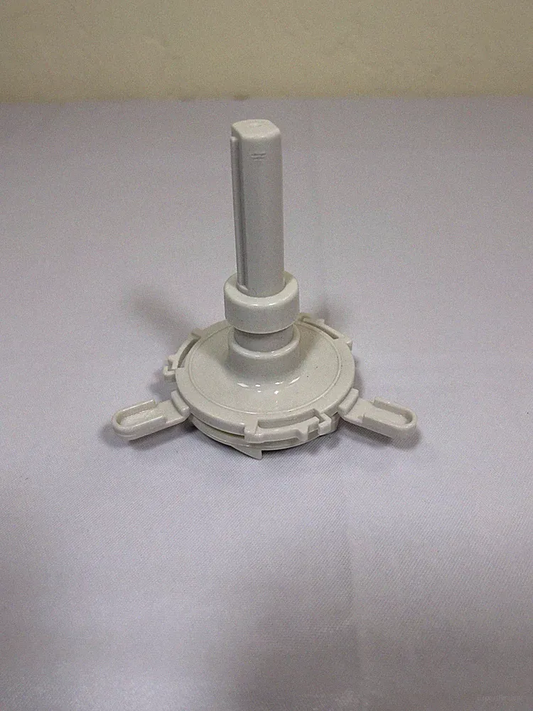 Black & Decker Food Processor Bowl Replacement Part Stem Spindle Adapter FP1700B