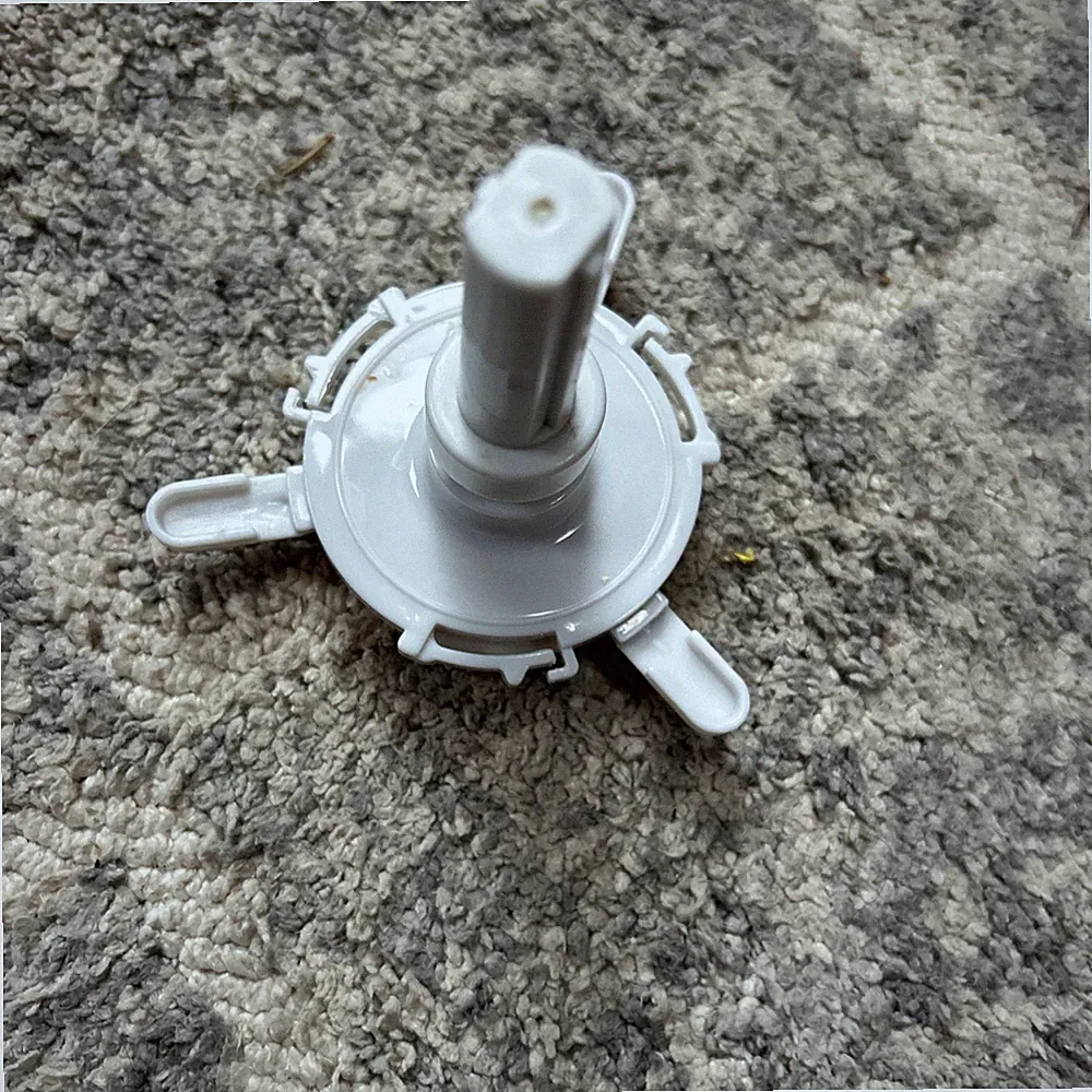 Black & Decker FP1600 FP1700 Food Processor Work Bowl Stem