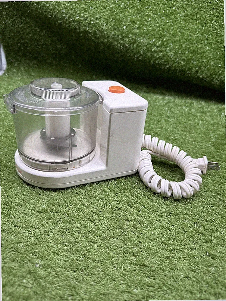 Black & Decker Handy Chopper Food Processor Model # HC-20 ~ Tested S2