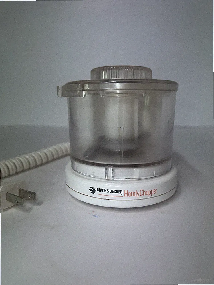 Black & Decker Handy Chopper HC20 Mini Food Processor 1 Cup Mincer White Tested