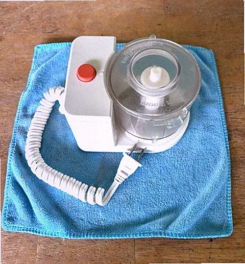 Black & Decker Handy Chopper HC20 Mini Food Processor 1 Cup Mincer White Works!