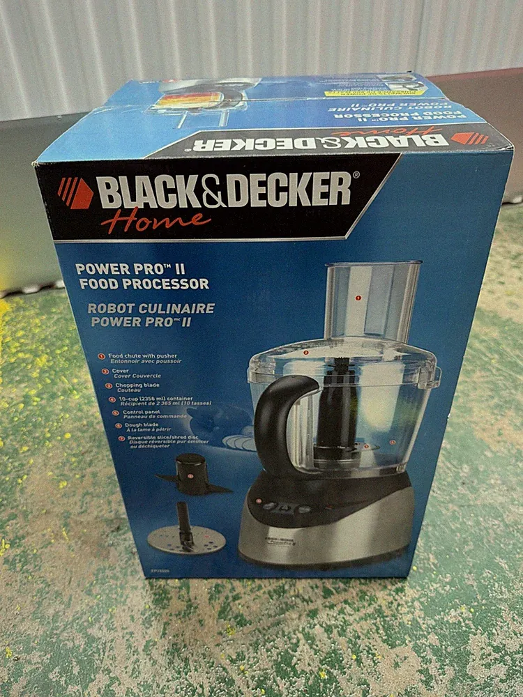 Black & Decker Power Pro II 10 Cup Food Processor FP15505 Brand New Silver Blck