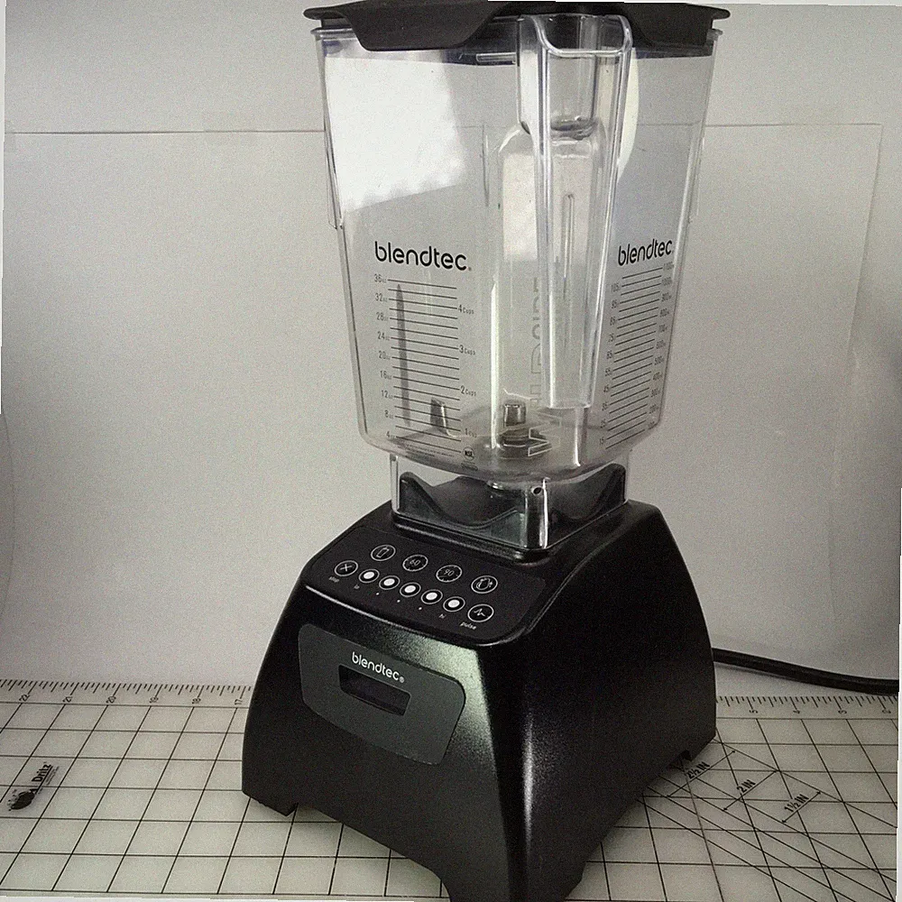Blendtec Blender 36oz Jar CTB2 CLASSIC 575 Tested Works 521 Cycles SEE VIDEO USA