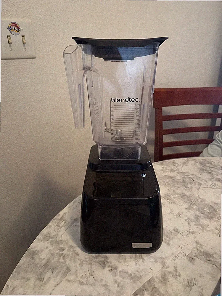Blendtec CTB1 Total Blender Designer Series Black w/ WildSide 36oz Pitcher