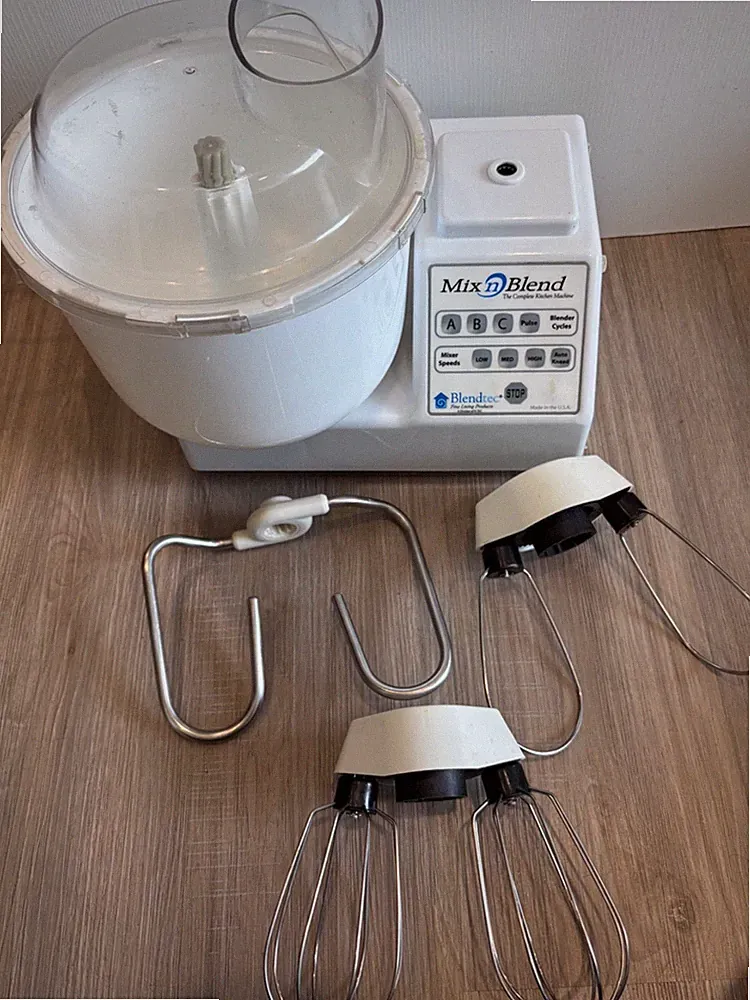 Blendtec Mix N Blend K-2 Complete Kitchen Machine With Bowl And Attachments