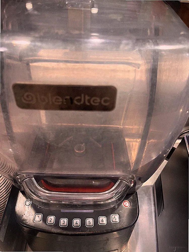 Blendtec S885C2901 Countertop All Purpose 1800W Blender / Min.Damage Works 100%