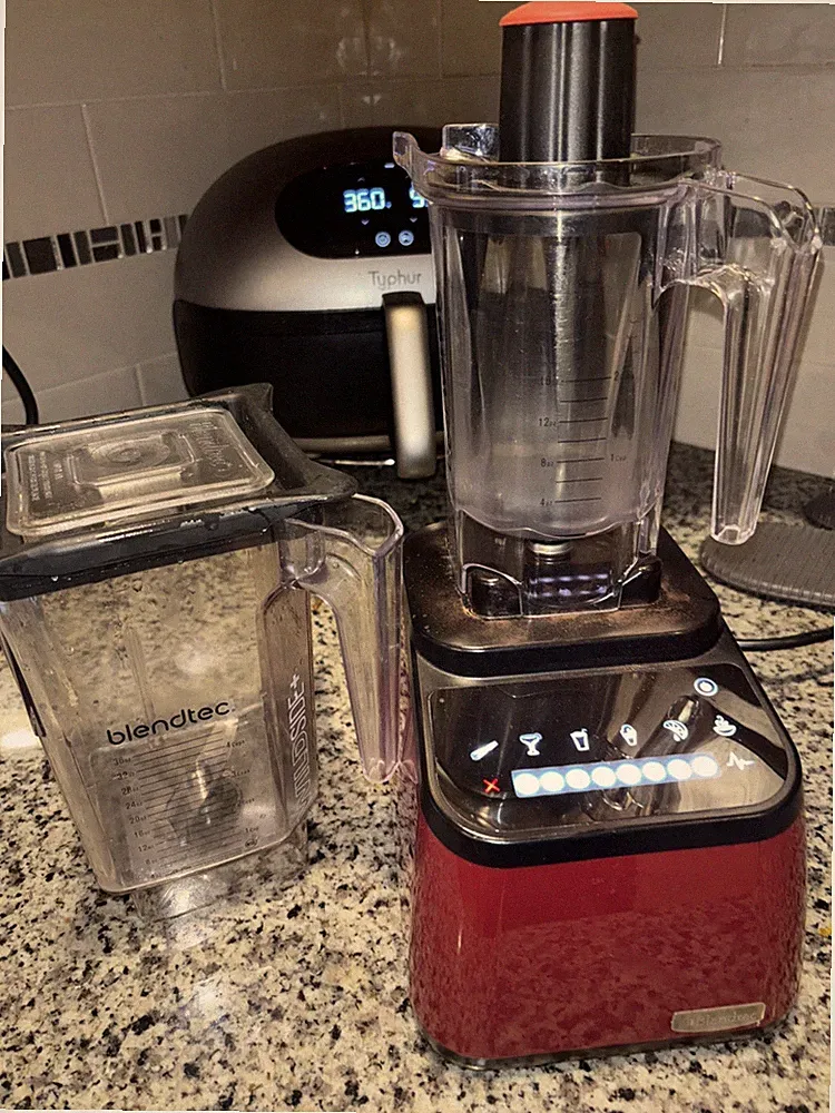 Blendtec Total Blender Designer Blender Model CTB1 Red
