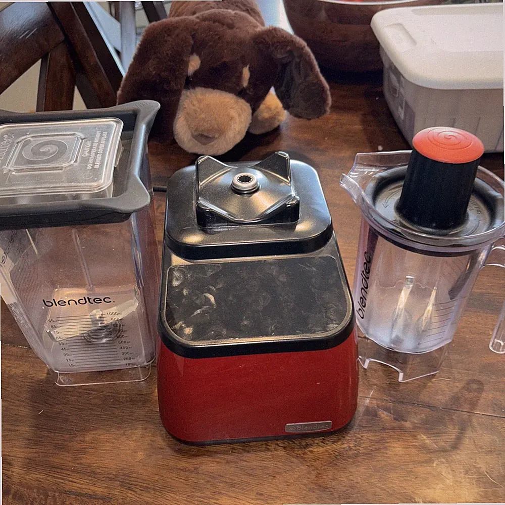 Blendtec Total Blender Designer Blender Model CTB1 Red