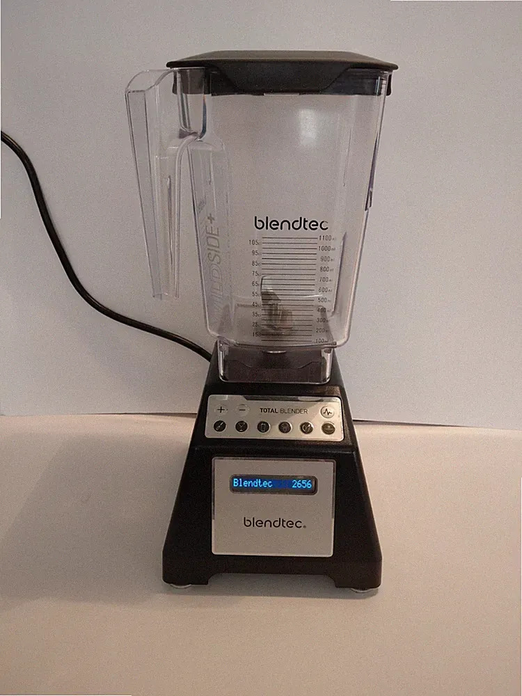 Blendtec Total Blender ES3 1560 Watts Base, Blade, Pitcher And Lid - 2656 cycles