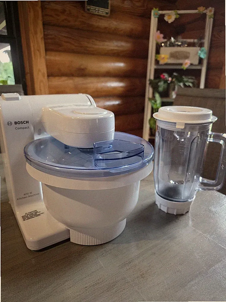 Bosch MUM4405 Compact Tilt-Head Stand Mixer 400Watt 4Qt Blender W/ Accessories