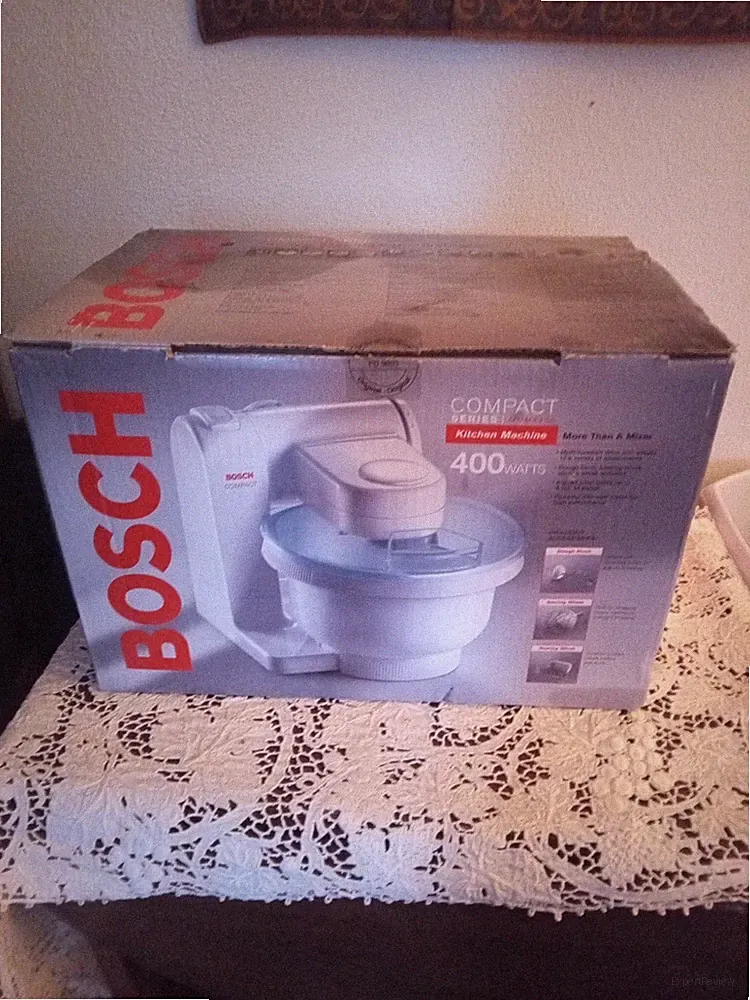 Bosch MUM4405 Compact Tilt-Head Stand Mixer/Pouring Shield, 400Watt 4Qt/15 Piece
