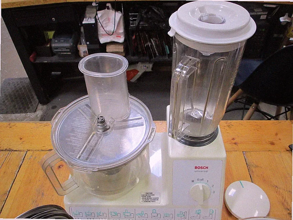 Bosch Universal Mixer, Food Processor, Blender, MUM6621UC