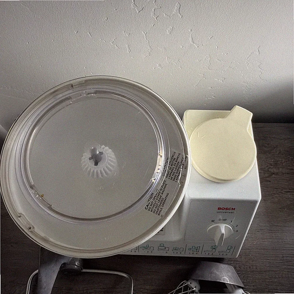 Bosch Universal Mixer Food Processor w/ Attachments MUM 6621 UC