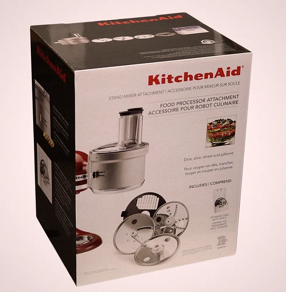 Brand new FOOD PROCESSOR WITH COMMERCIAL STYLE DICING KIT