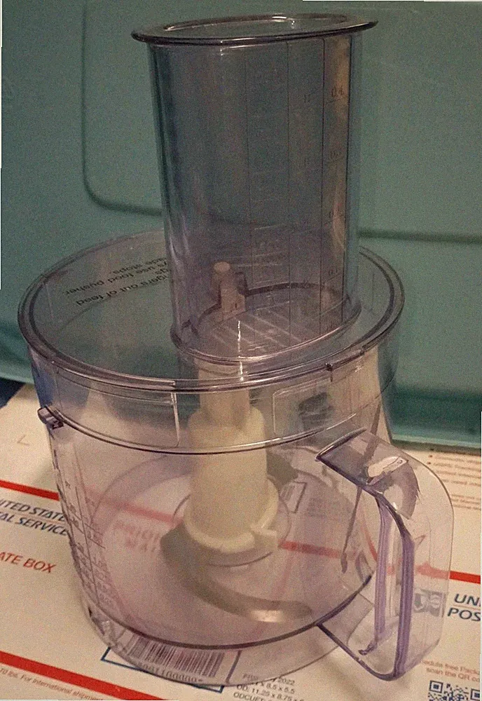 Braun Food Processor 4262 Work Bowl, Lid, w/ Pusher & Blade For Parts.
