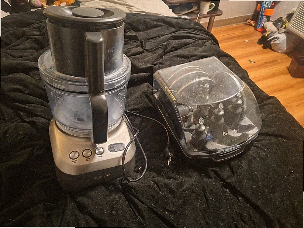 Breville BFP800XL/A Sous Chef Pro 16 Cup Food Processor Large W Blades Flaw Read