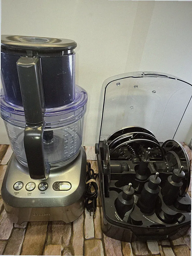 Breville BFP800XL Sous Chef Pro 16 Cup Food Processor Large