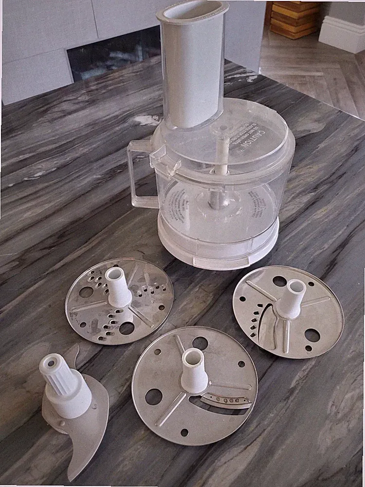 Built-in NuTone Food Center Food Processor Model 256N