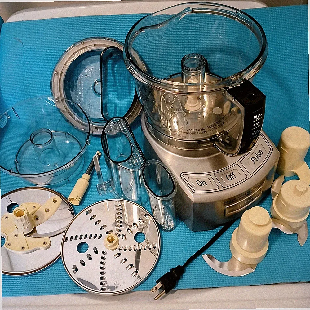 Cuisinart 12-Cup 3 L Food Processor (FP-12DCC) Complete Except For Manual & Box