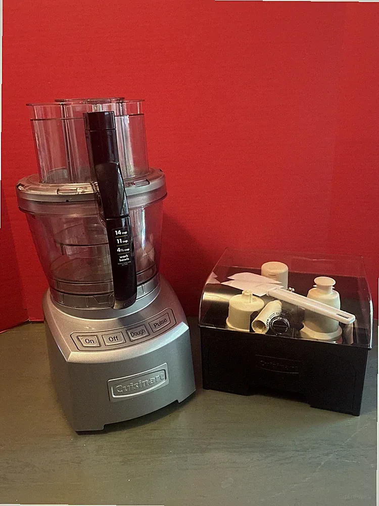 Cuisinart 14 Cup Food Processor FP-14DC Stainless w/ ALL Attachments Works EUC
