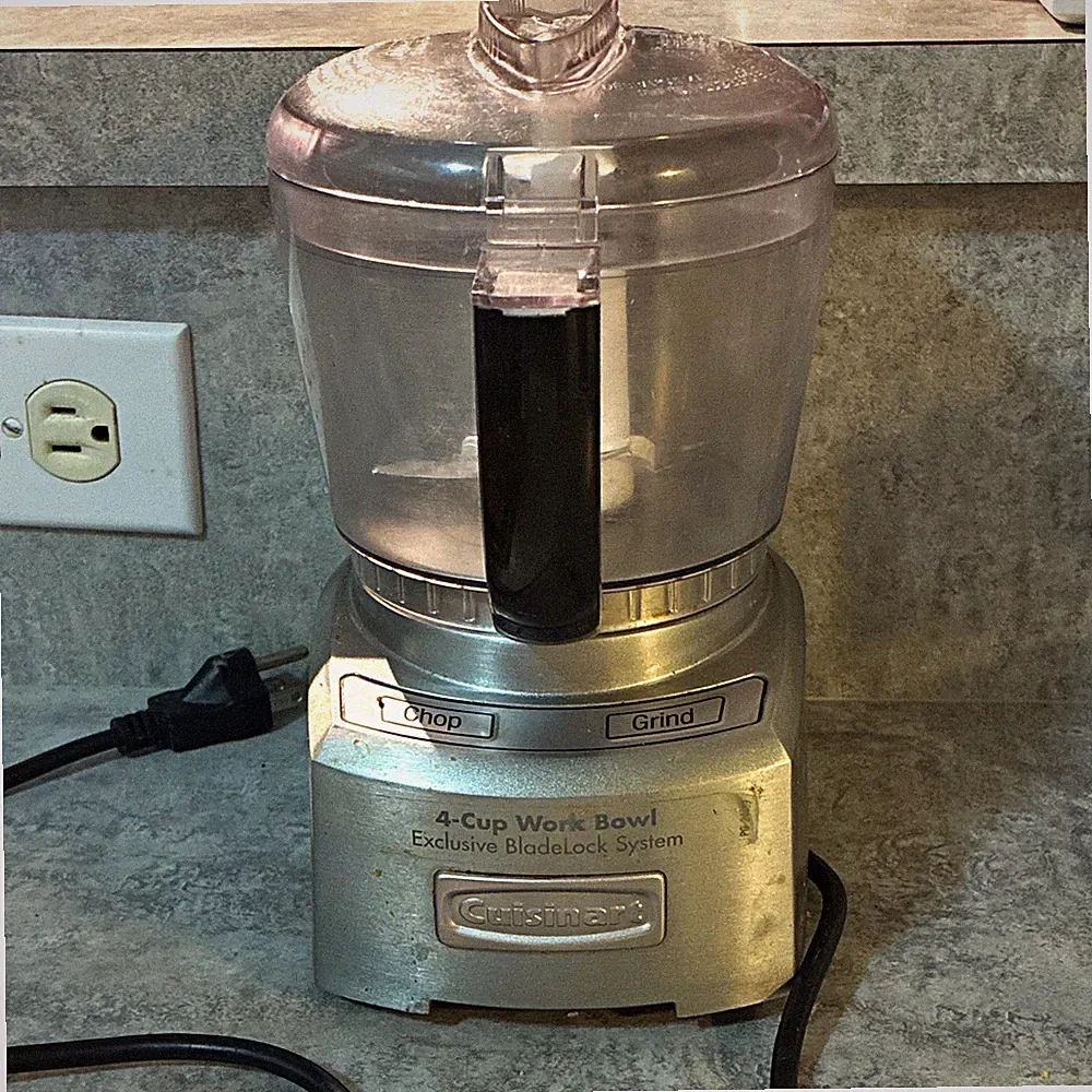 Cuisinart 4-Cup Mini Food Processor 200W Chop/Grind, 2-Speed Pulse, Lid