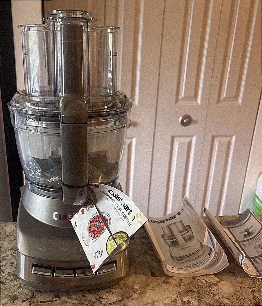 Cuisinart Core Custom FP-130 13-Cup Food Processor Chop Puree Shred Slice NWOB