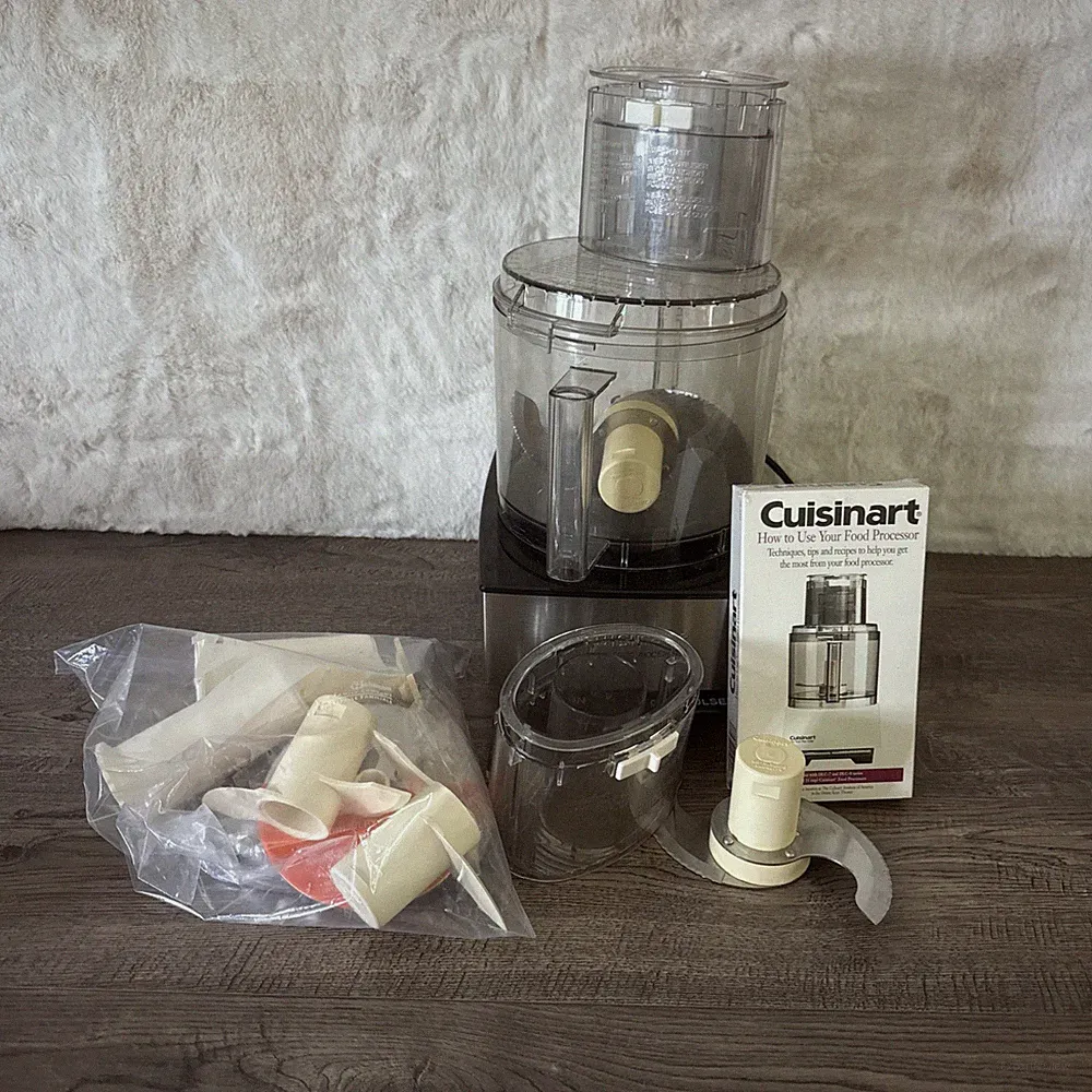 Cuisinart Custom 14-Cup Food Processor Brushed Metal DFP-14BC Lots Attachments