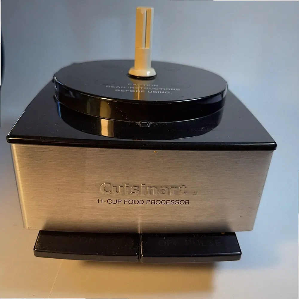Cuisinart Custom Pro 11 Food Processor Base DLC-8S 11 Cup Motor Unit