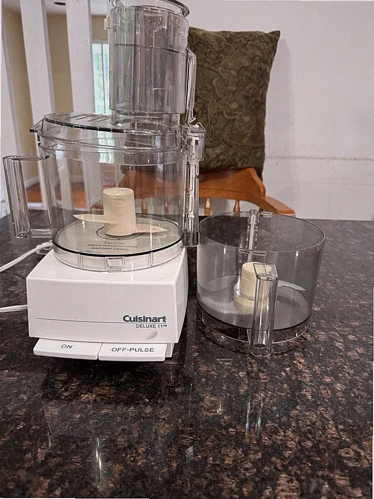 Cuisinart Deluxe 11 11-Cup 625W 2-Speed Food Processor White w/ Bowl Lid
