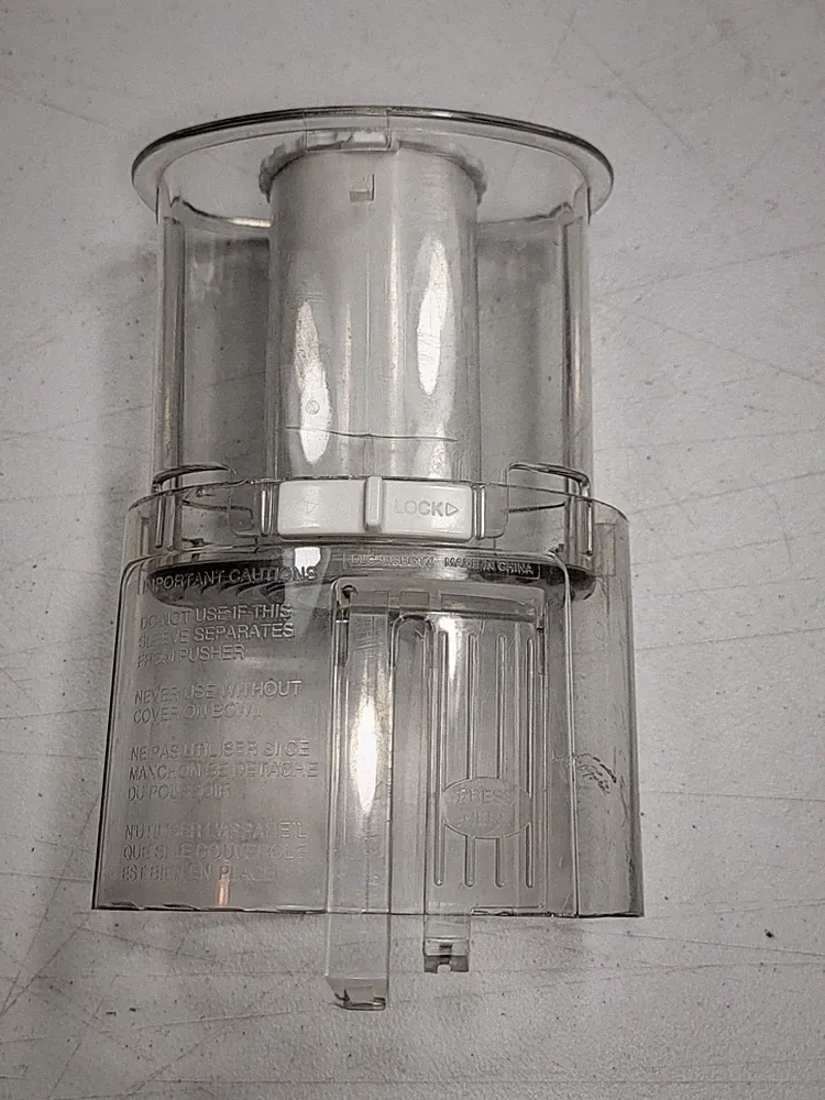 Cuisinart DLC-10 Food Processor Sleeve Chute DLC-118BGTX -With Pusher! Read!!