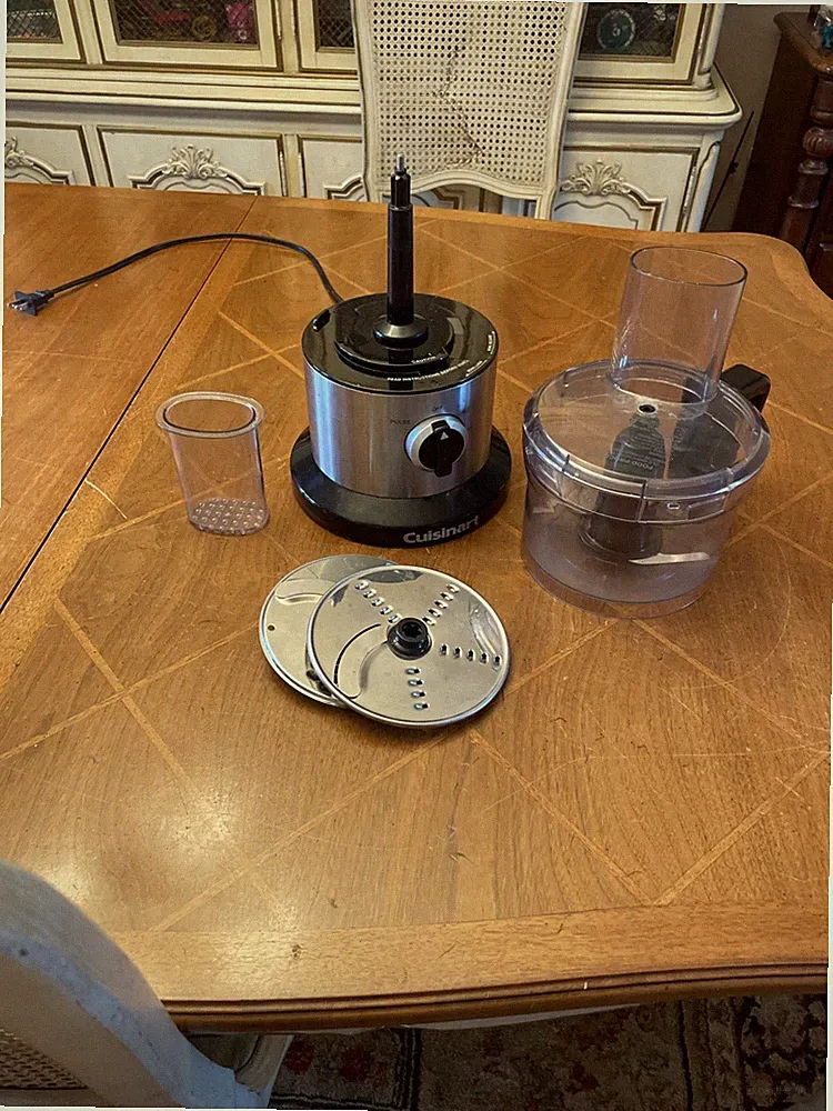 Cuisinart (DLC-6) 8-Cup Food Processor Stainless Steel Slice Shred Mix Chop