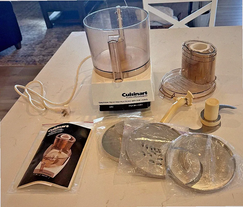 Cuisinart DLC-7 Pro 14 Cup Food Processor Made in Japan + Manual + Discs
