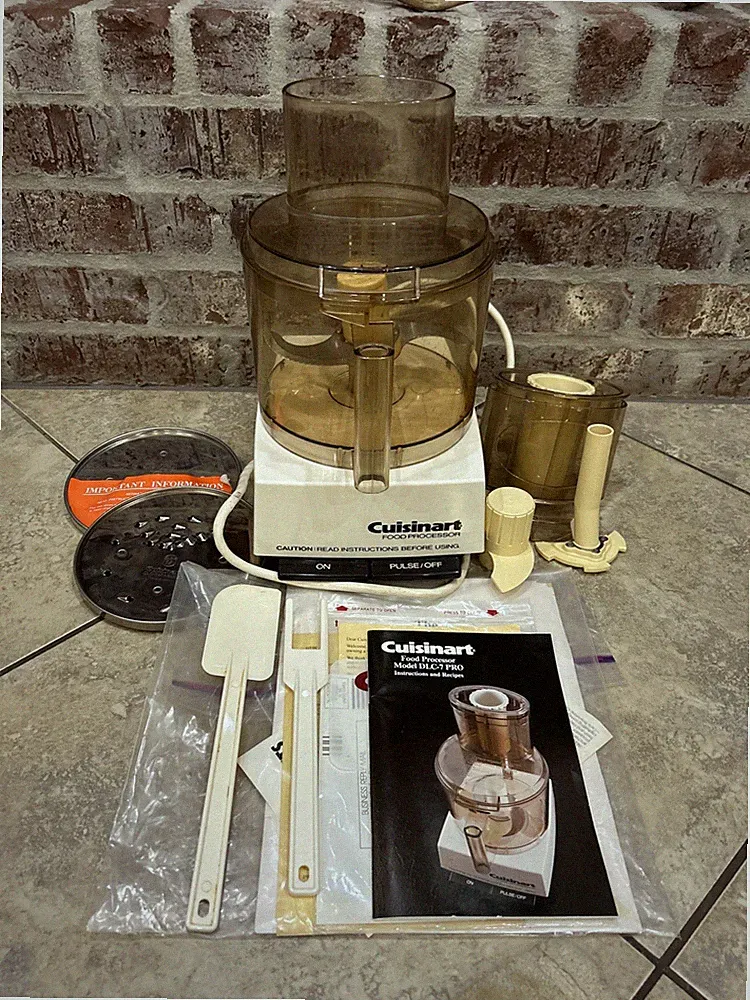 Cuisinart DLC-7 Pro Food Processor 14 Cup W Attachments Manual Japan-Read