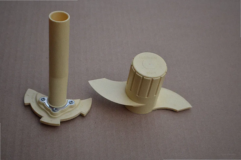 Cuisinart DLC-7 "Pro" Food Processor Disc Blade Stem DLC-039 & Dough Blade Lot.