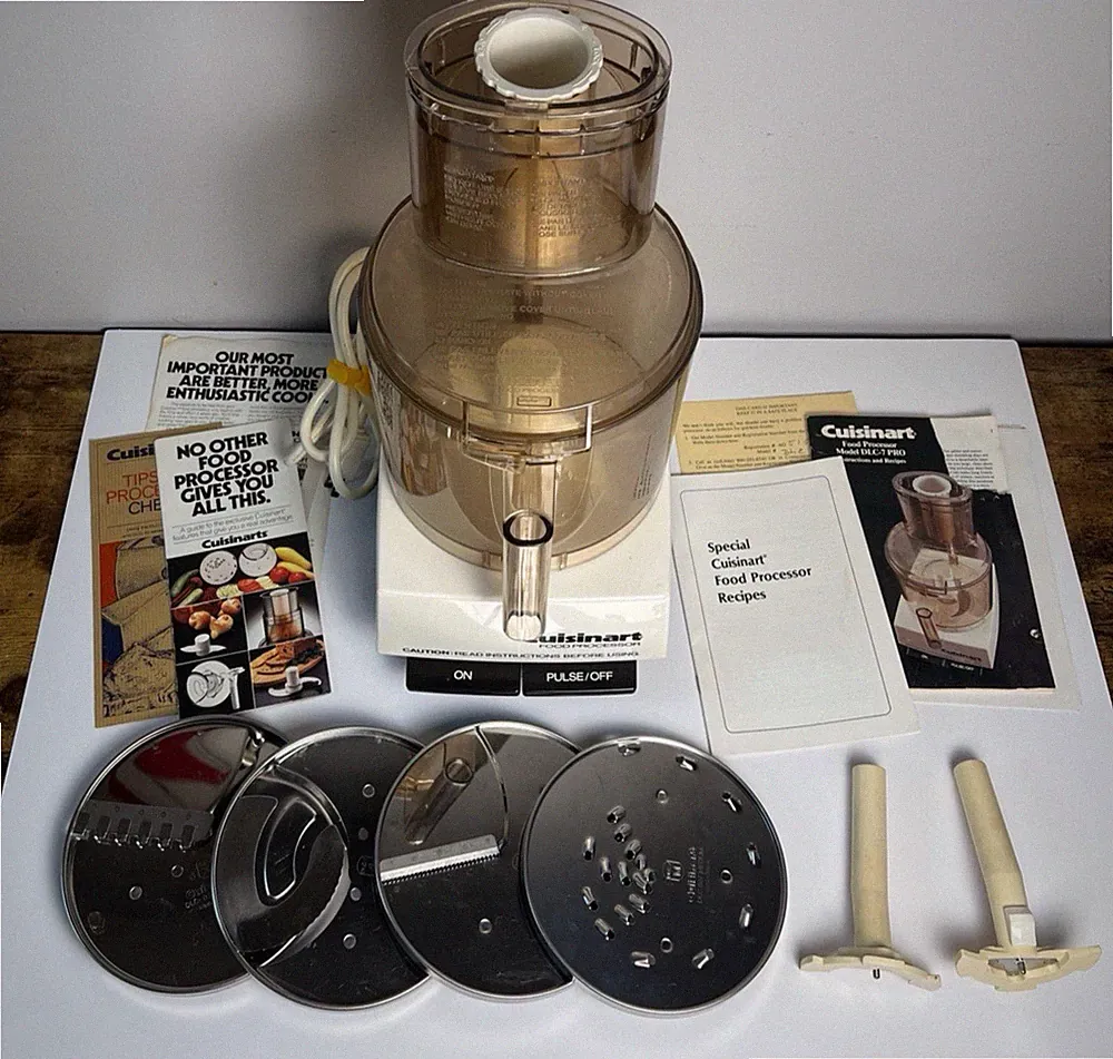 Cuisinart DLC-7P Japan Complete Food Processor w/ Attachments, Manual, WORKS!