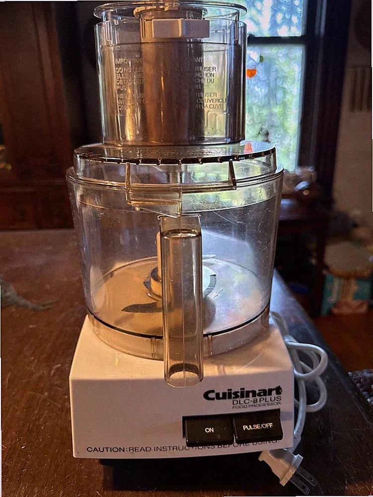 Cuisinart DLC-8 PLUS 600W 11 Cup White Food Processor As Pictured