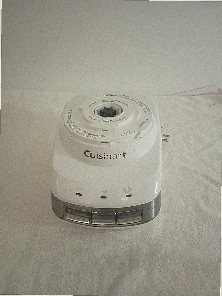 Cuisinart FP-110 Food Processor Motor/Base Only Anchor White 10 Cup