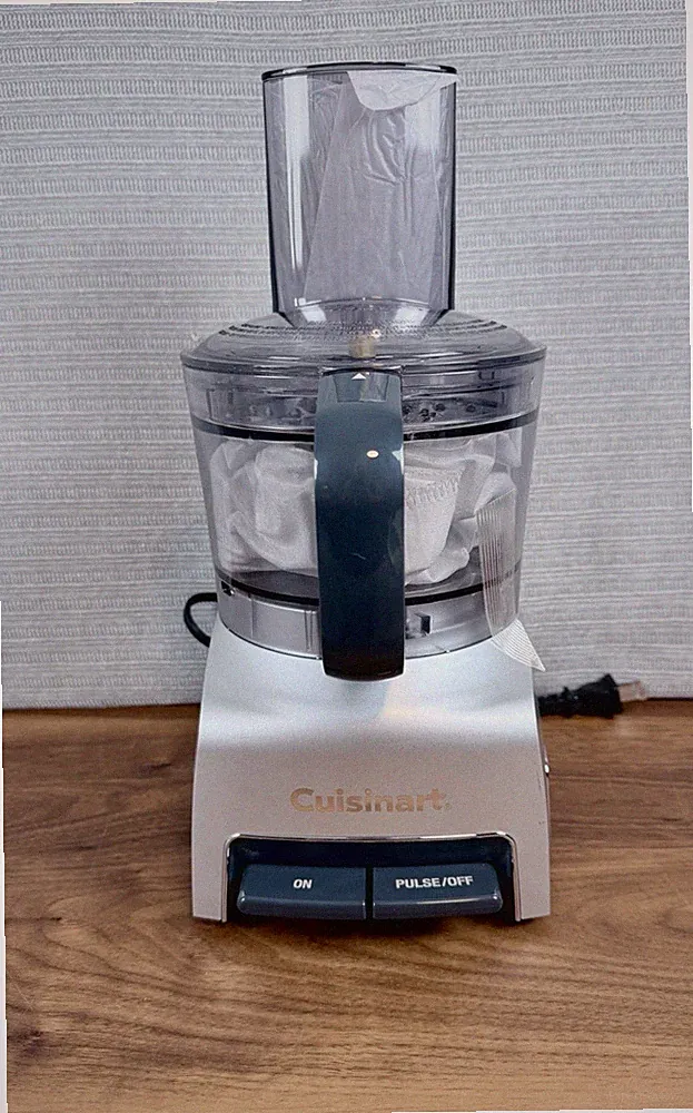 Cuisinart FP-5 5-Cup Food Processor 500W Silver/Black w/ Bowl, Lid, Tube