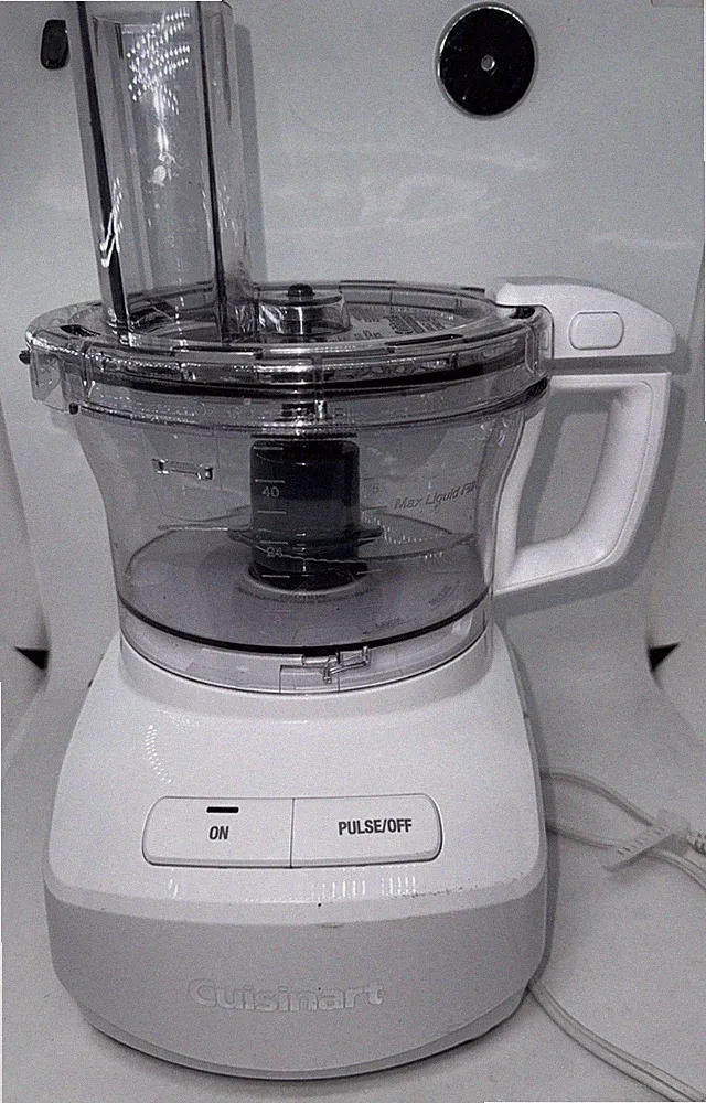 Cuisinart FP-7 FR 7-Cup Food Processor, White Tested Works Fine .
