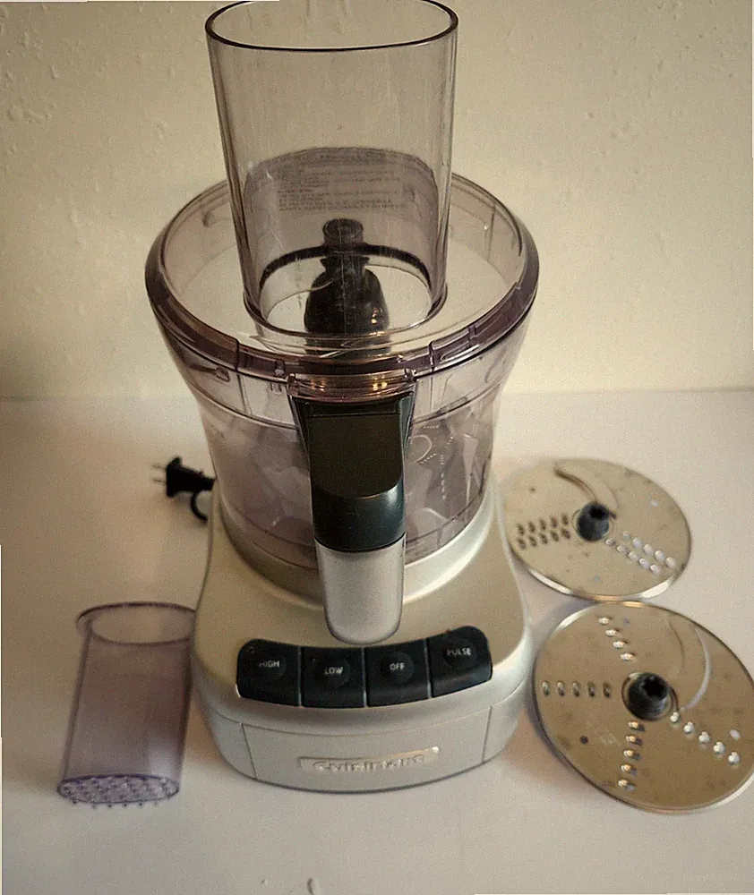 Cuisinart FP-8 Full-Size Food Processor 350W Silver, Blades, Dishwasher-Safe