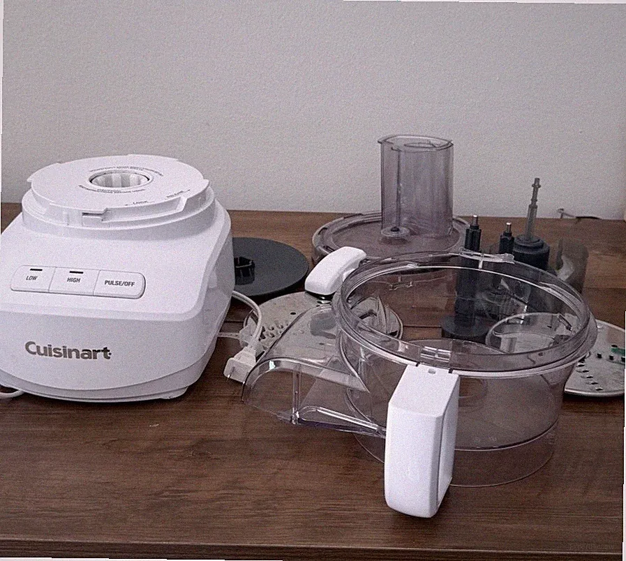 Cuisinart FP-9CF 9-Cup Continuous Feed Core Food Processor -White, 350W