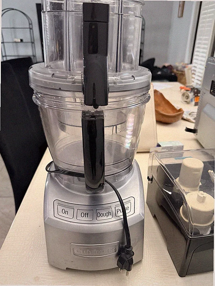 Cuisinart Full-Size Food Processor 11 Cup Silver w/ Bowl Lid Pusher Pulse