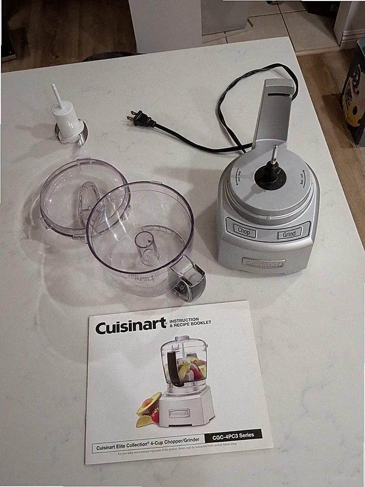 Cuisinart Mini-Prep Plus 4-Cup Food Processor Silver CGC-4PC3 Tested And Works