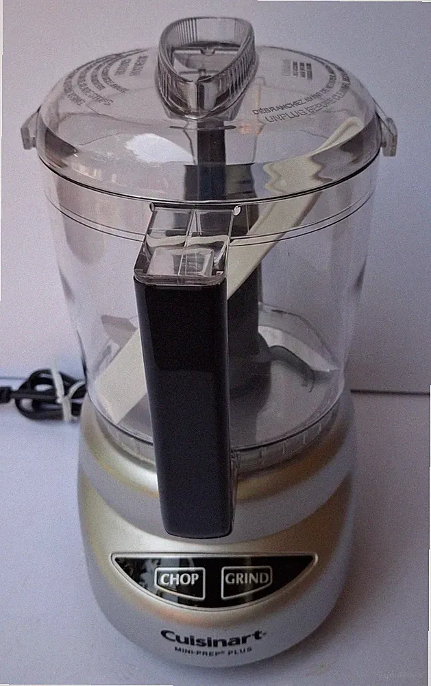 Cuisinart Mini-Prep Plus Food Processor 4-Cup Chopper Grinder CGC-4PC5 NWOB