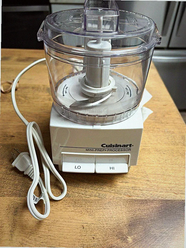 Cuisinart Mini-Prep Processor 2.6 Cup 2-Speed Pulse Mini Food Processor White